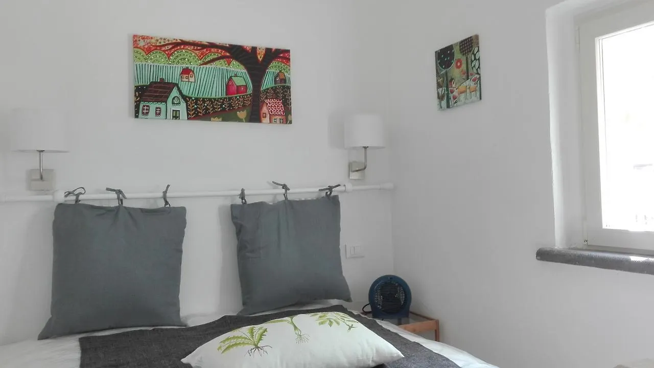 B&B Canneto Monteverdi Marittimo 0*,  Italia